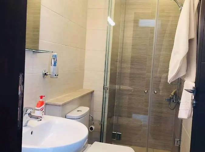 Apartment G Cribs 2 Bedroom Sharing Pool *