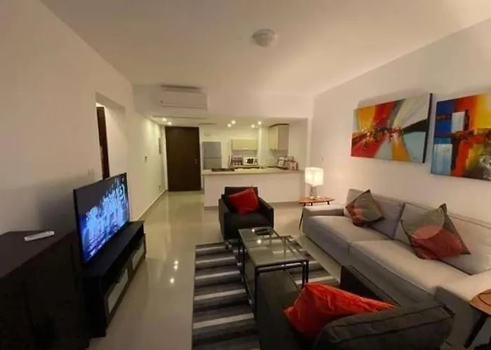 G Cribs 2 Bedroom Sharing Pool *