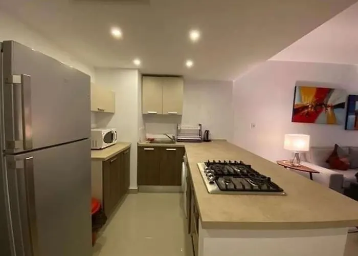 G Cribs 2 Bedroom Sharing Pool Apartment *